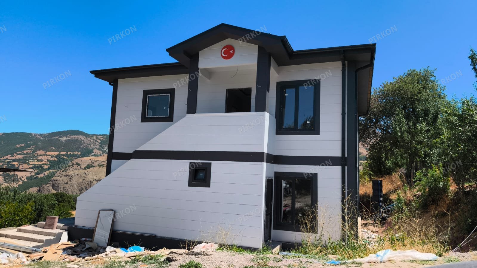202 m²  İki  Katlı Hafif Çelik Ev 