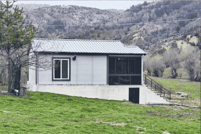 Ahşap prefabrik ev nedir? Avantajları, dayanıklılığı, maliyeti ve kullanım özellikleri hakkında hazırlanan kapsamlı rehber.